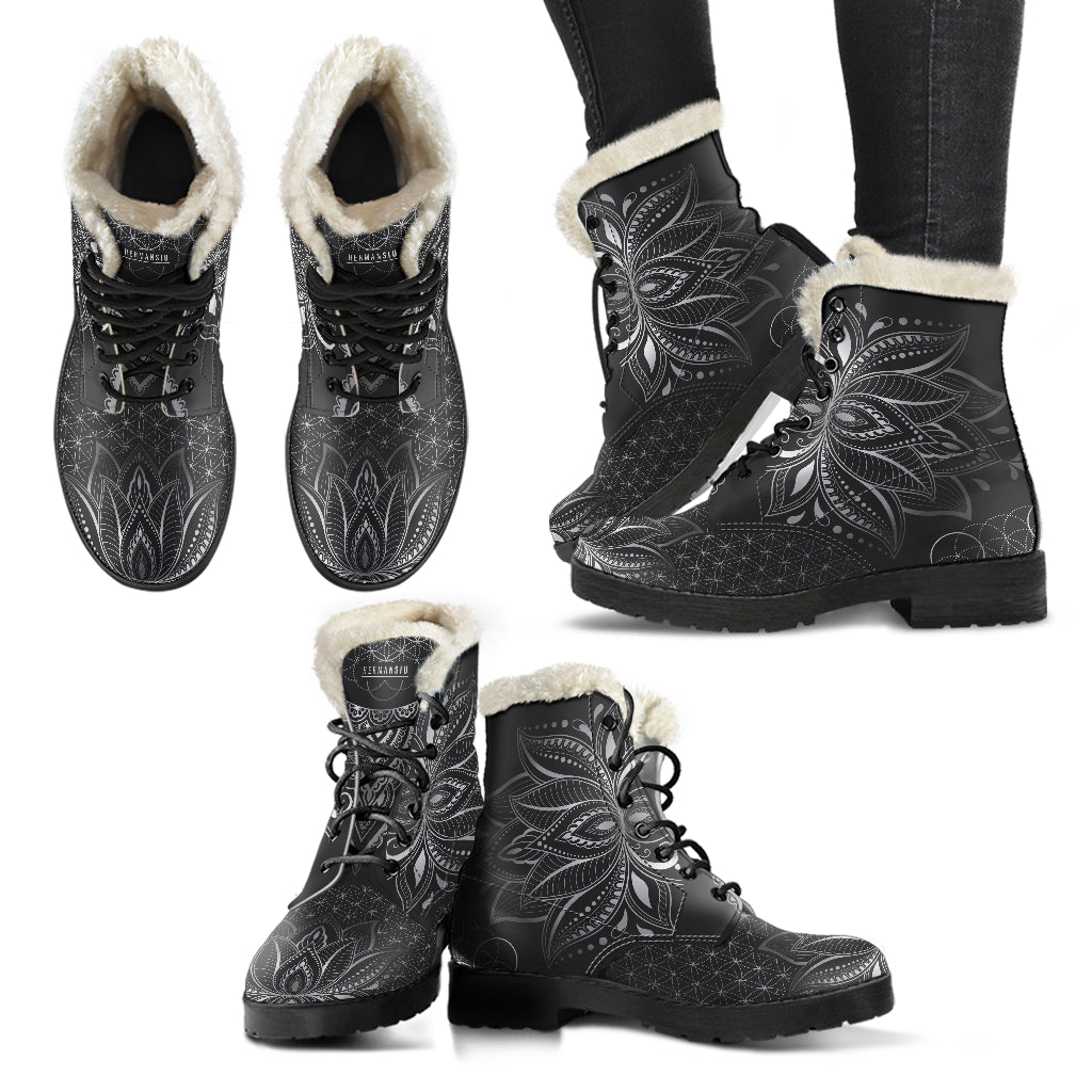 BW FAUX FUR LOTUS BOOTS