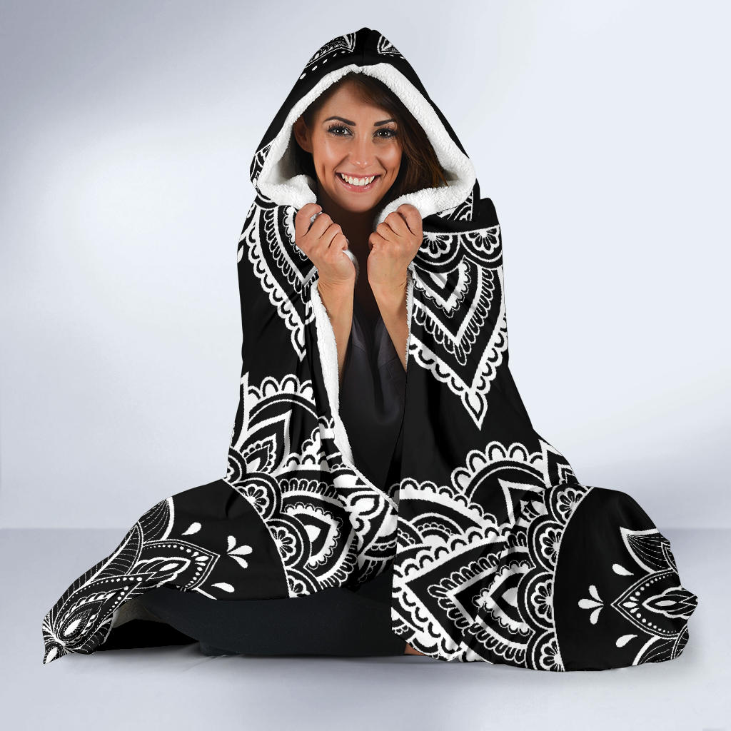 MANDALA HOODED BLANKET