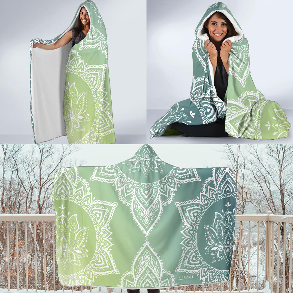 HOODED BLANKET WITH JADE MANDALA