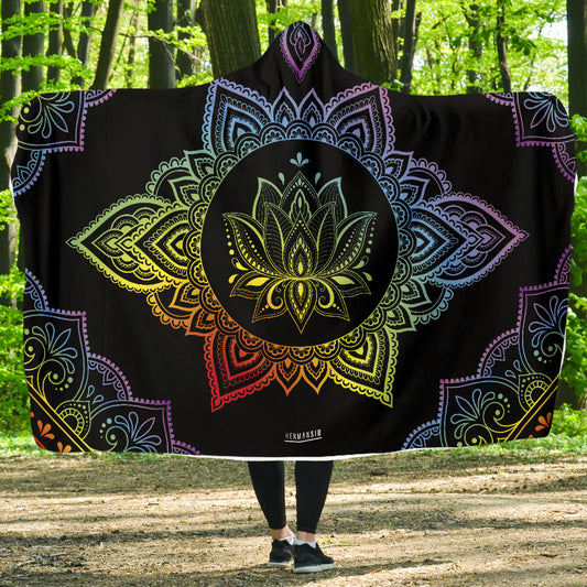 HOODED BLANKET - MANDALA - CENTERED3