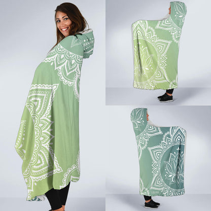 HOODED BLANKET WITH JADE MANDALA